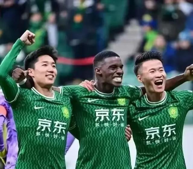 关于凭借一波北京国安，中超成功救主，现场球迷泪目的信息
