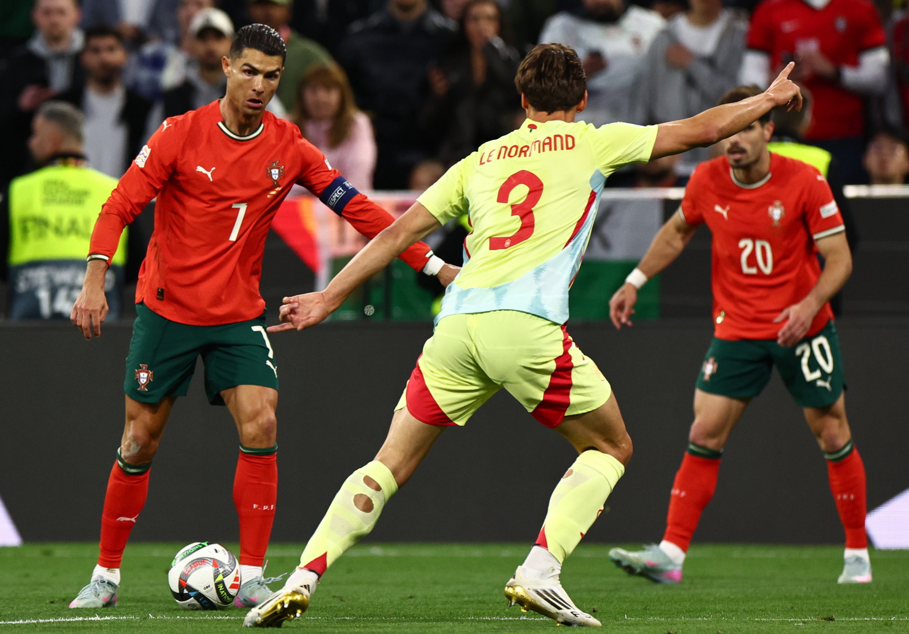 乐鱼体育馆-葡萄牙队在国际足球赛上大获全胜