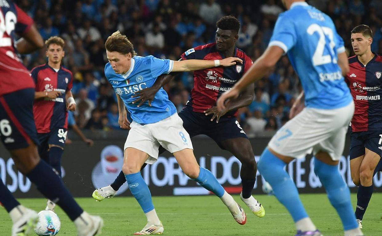 意甲比赛双方对攻，场面火爆惊险