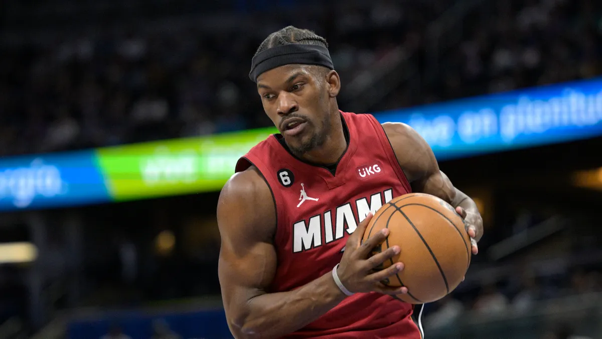 乐鱼体育链接-热火球员巴特勒再度入选全明星首发