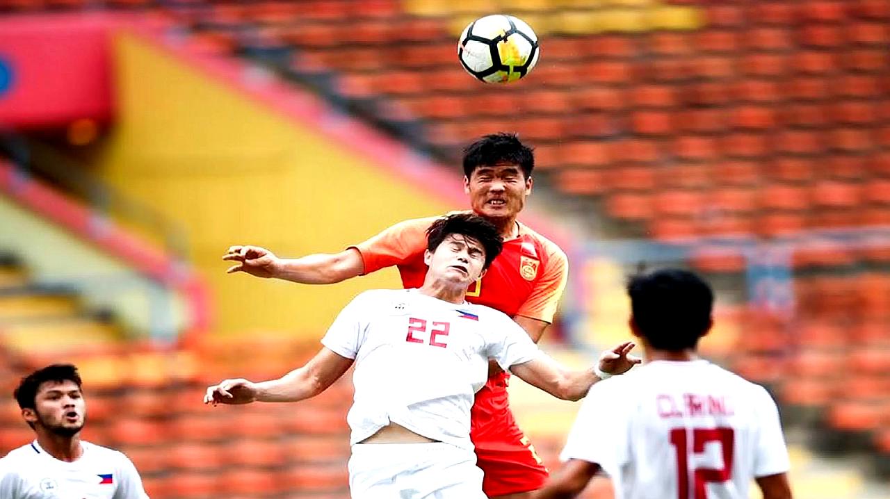 菲律宾队在比赛中展现拼搏精神,成功保持不败战绩 菲律宾队在比赛中展现拼搏精神,成功保持不败战绩