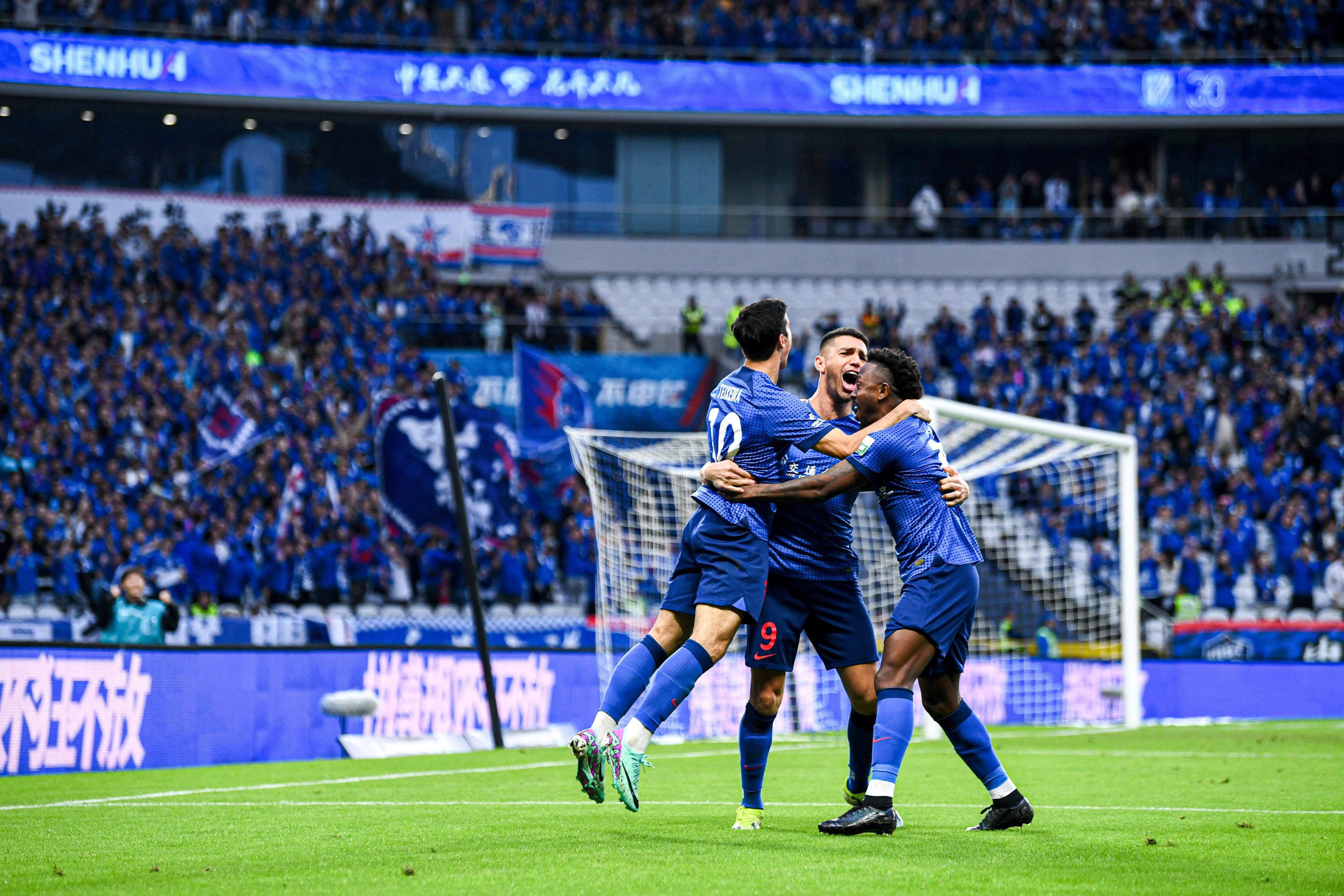 中超联赛焦点对决,球员发挥出色斩获胜利的简单介绍 中超联赛焦点对决,球员发挥出色斩获胜利的简单介绍