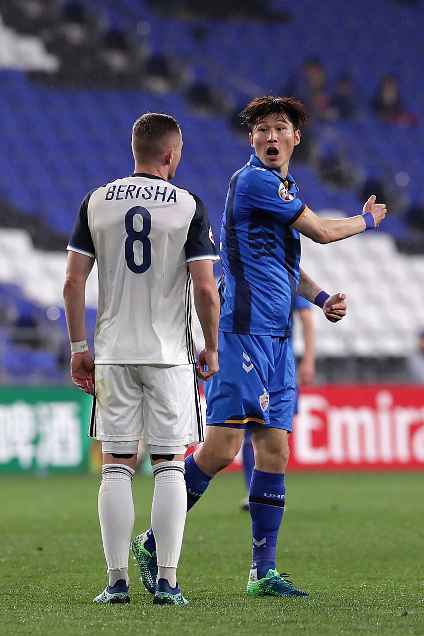 乐鱼体育vip注册-勇士队连战连捷，夺得胜利继续领跑