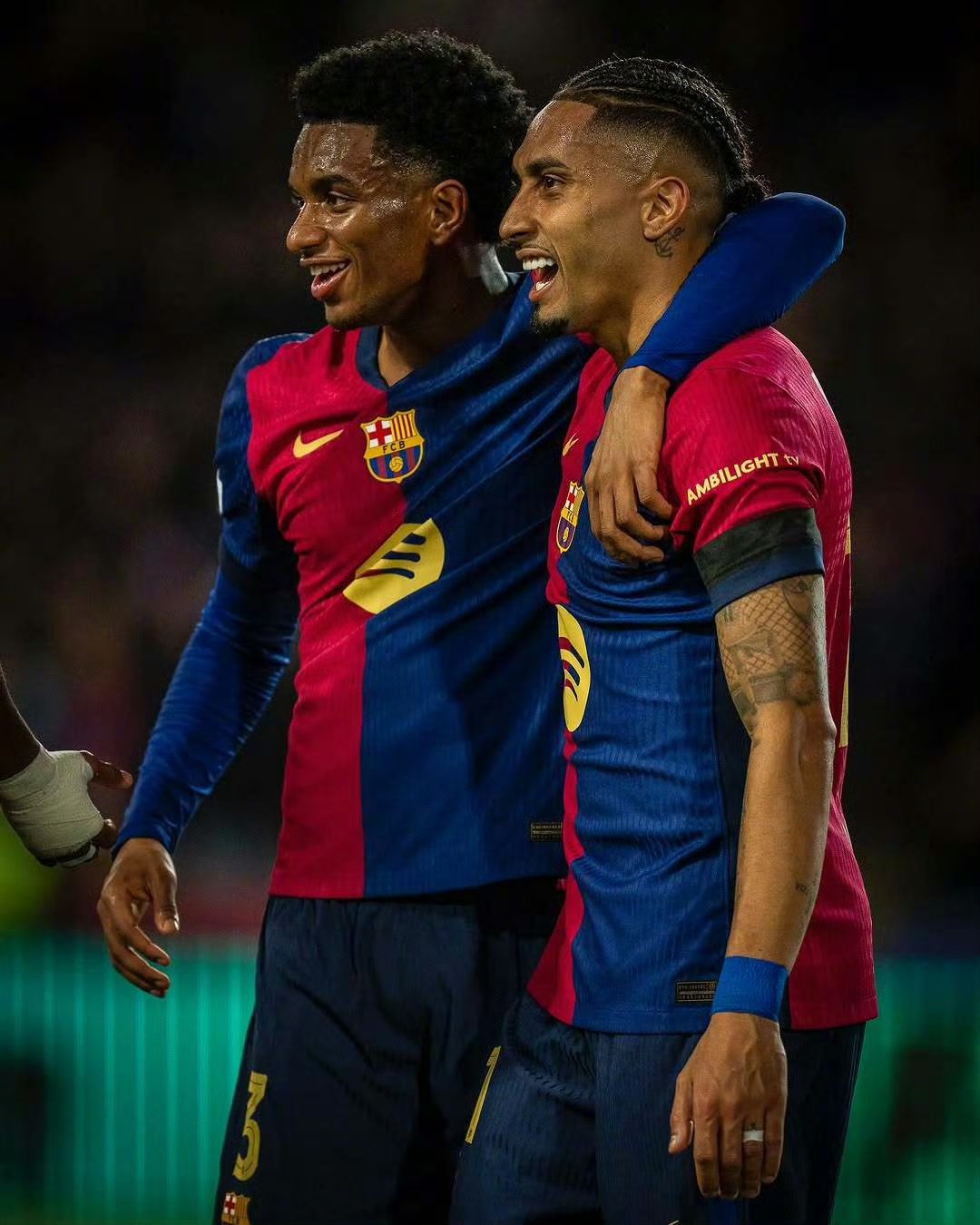 包含佛罗伦萨主场逼平尤文图斯,给予欧战压力的词条 包含佛罗伦萨主场逼平尤文图斯,给予欧战压力的词条