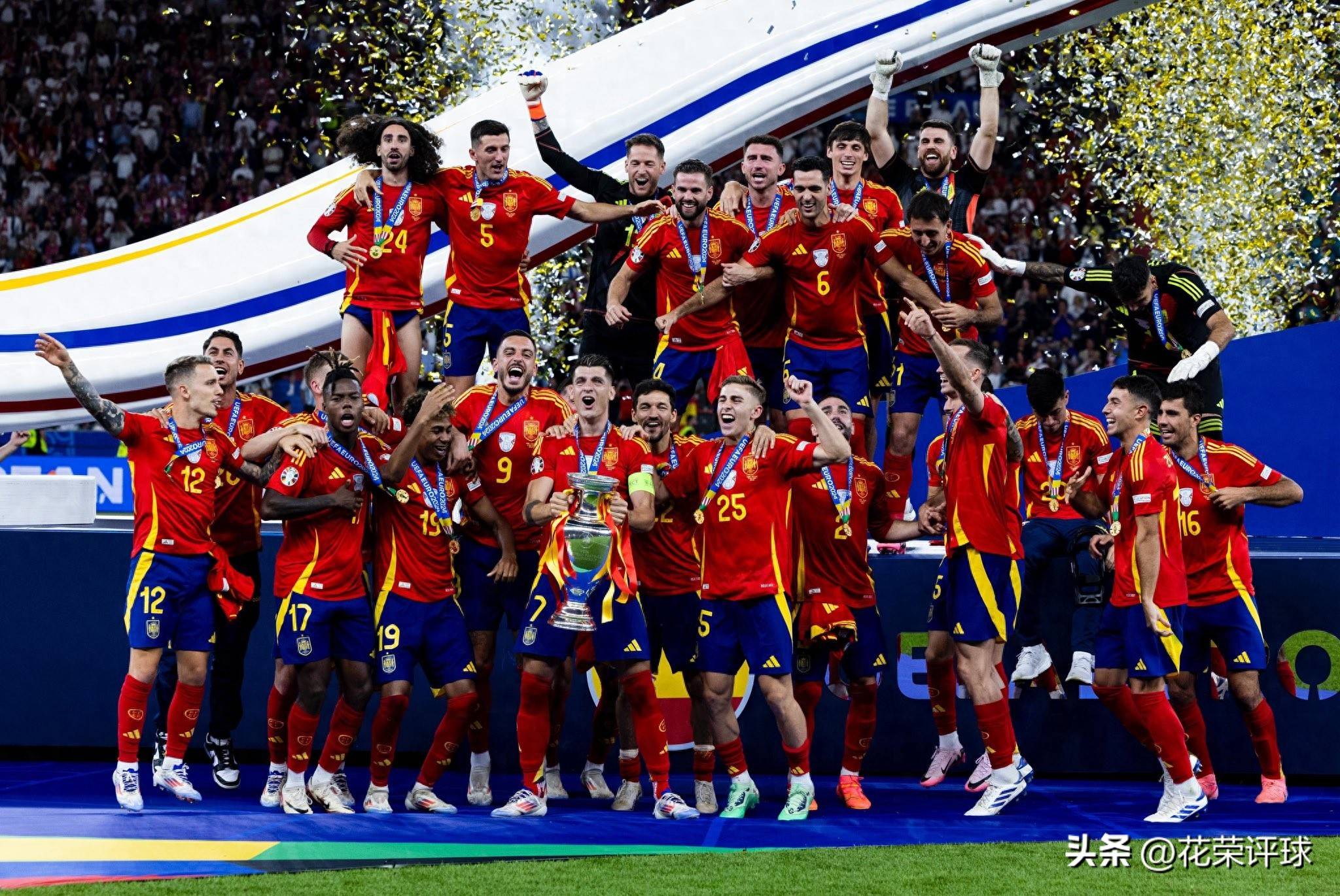 乐鱼体育app下载-包含欧洲足球舞台再度点燃热度，重要对战引人瞩目的词条