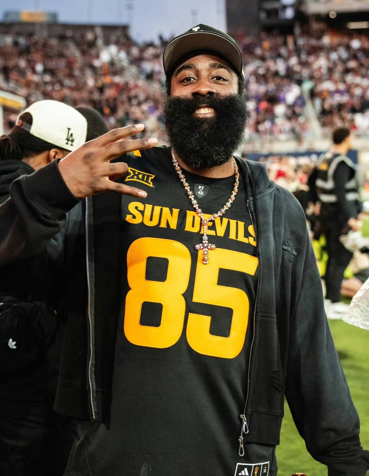 乐鱼体育官方入口-篮球明星哈登透露将参加夏季联赛，备战新赛季的简单介绍