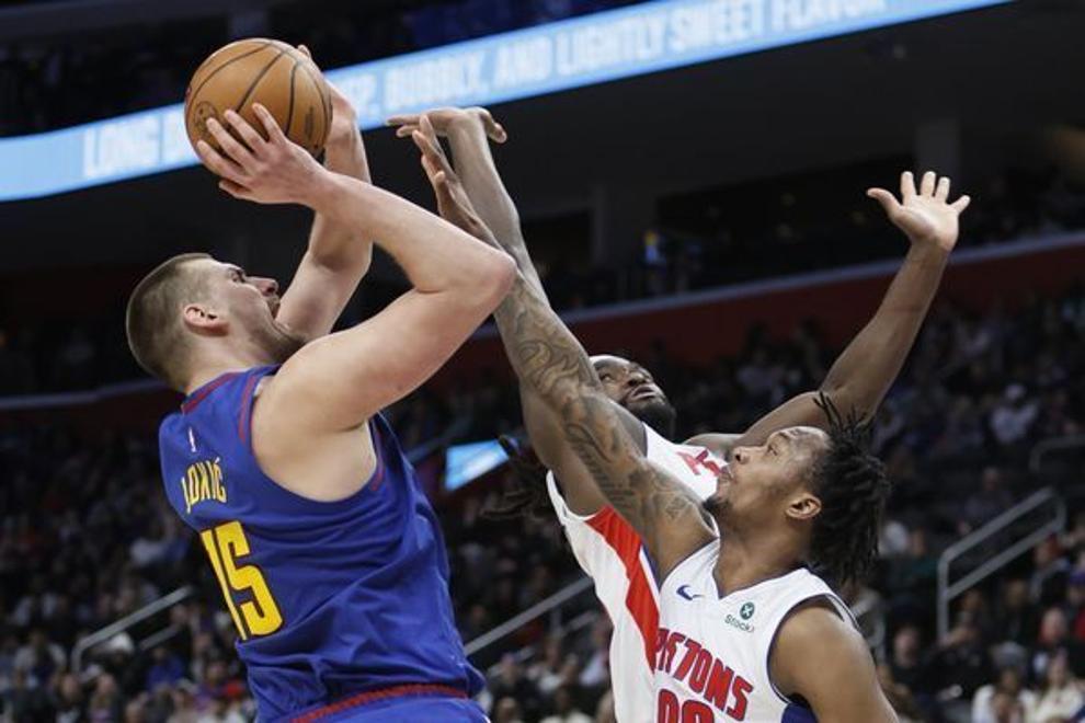 活塞主场击败掘金，终结一连败