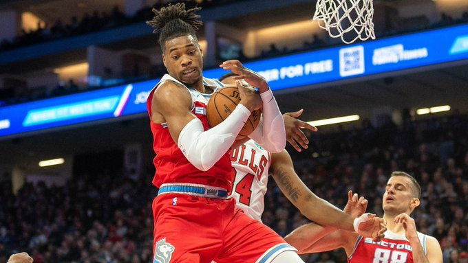 勇士拟交易选秀权，寻找内线补强