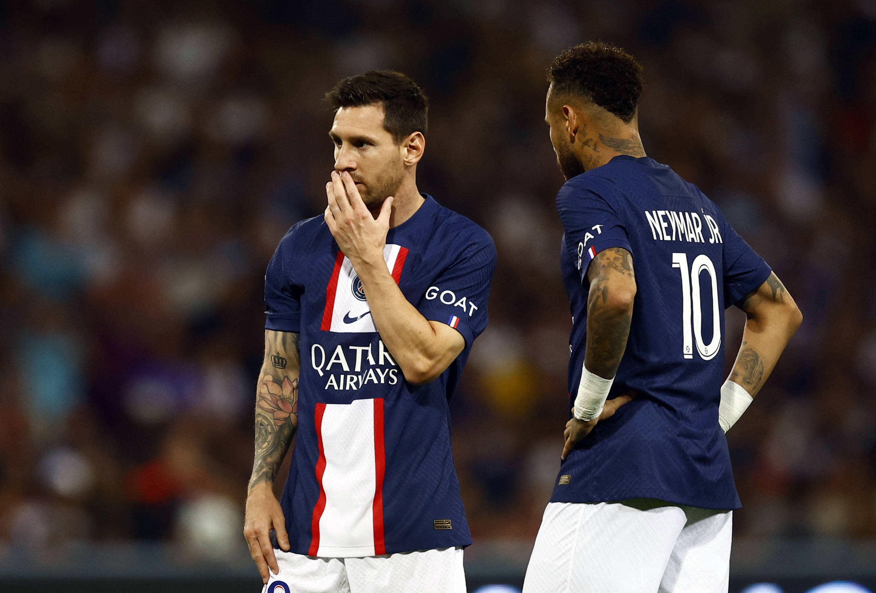 关于巴黎圣日耳曼展现出色的球技，成功战胜强敌的信息