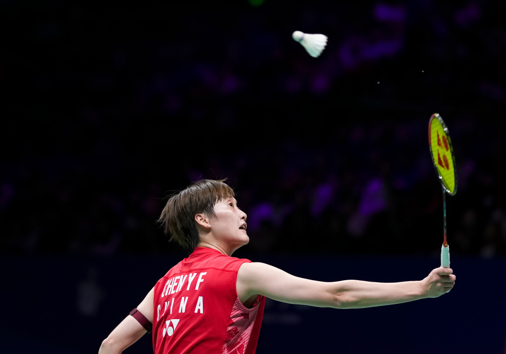 关于羽毛球选拔赛选手技艺高超，竞技异常激烈的信息