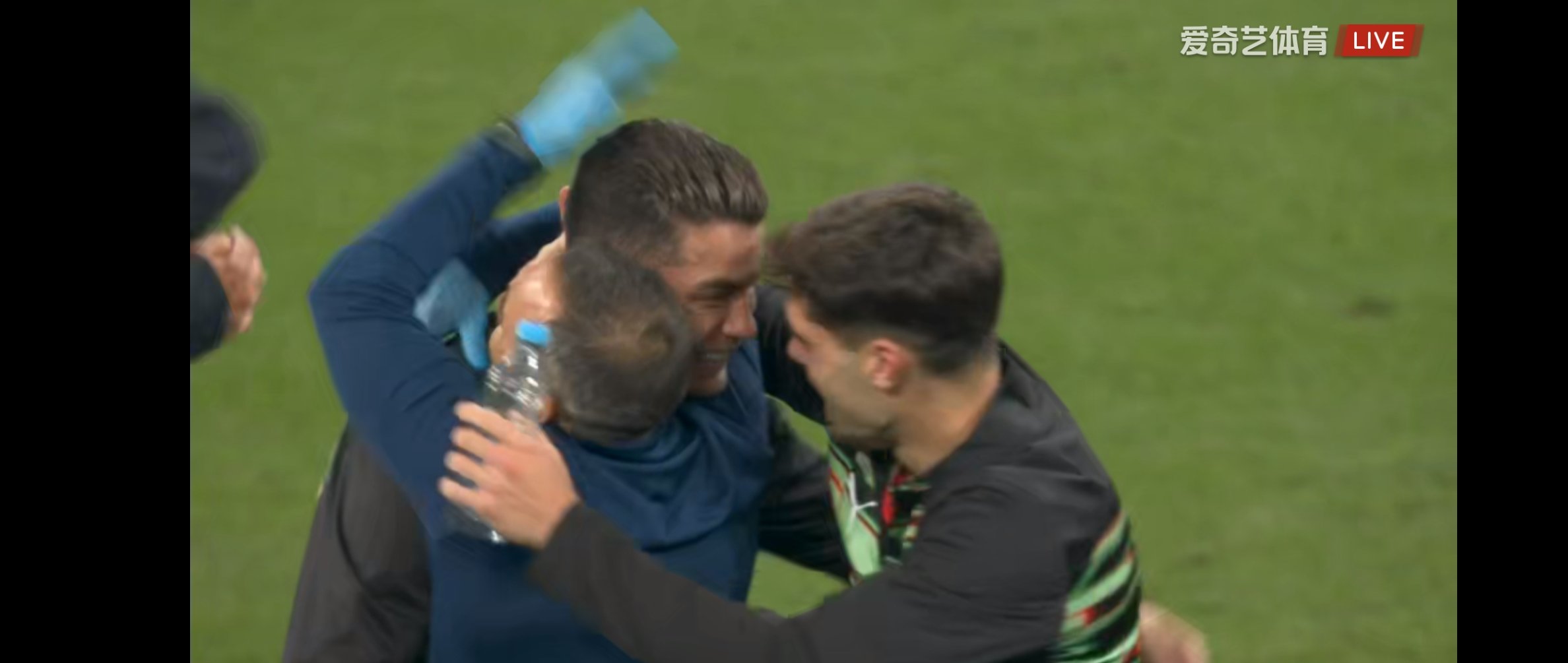 乐鱼体育官网app-关于捷克惨败为葡萄牙所伤，赫迪拉进球力挽狂澜的信息